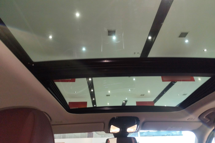 宝马3系 2024款 325Li M运动曜夜套装局部细节22