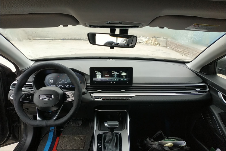 吉利汽车 帝豪 2022款 第4代 1.5L CVT精英型中控内饰12