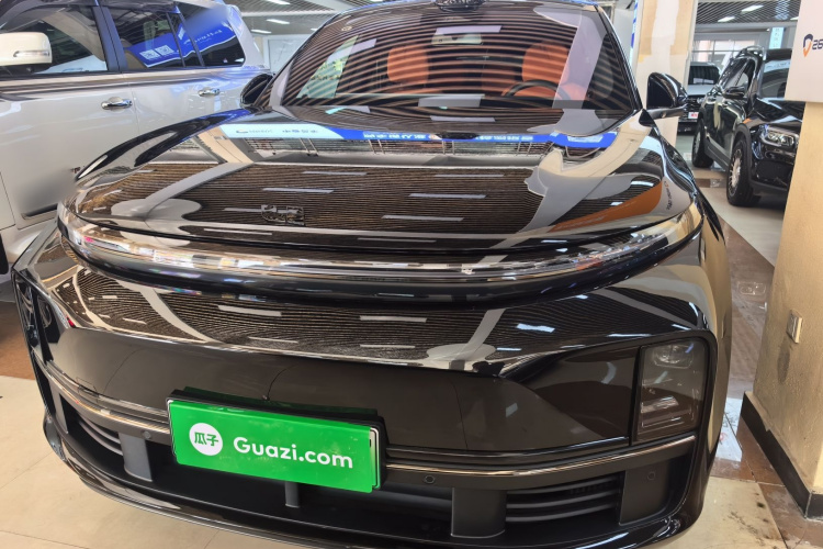 理想汽车 理想L7 2025款 Max 智能焕新版车身外观2