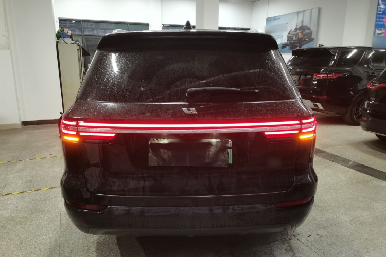 理想汽车 理想ONE 2021款 增程6座版车身外观6