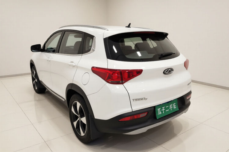 奇瑞 瑞虎7 2016款 1.5T 手动耀臻版车身外观5