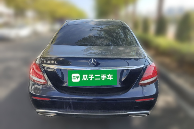 奔驰E级 2018款 改款 E 300 L 豪华型车身外观6004
