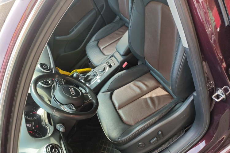 奥迪A3 2016款 Sportback 40 TFSI 风尚型中控内饰19