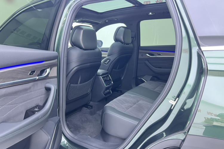 吉利汽车 星越L 2025款 东方曜 2.0TD 自动揽星版中控内饰7002