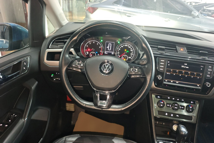 大众 2018款 途安L 280TSI DSG拓界版 7座 国V中控内饰13