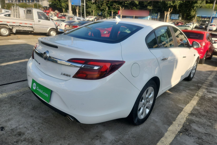 别克 君威 2015款 1.6T 精英技术型车身外观7