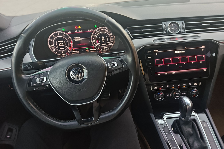 一汽-大众CC 2019款 380TSI 曜颜版 国V中控内饰7003