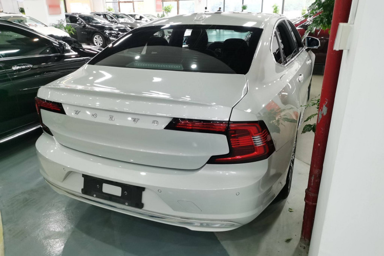 沃尔沃S90 2021款 B5 智远豪华版车身外观7