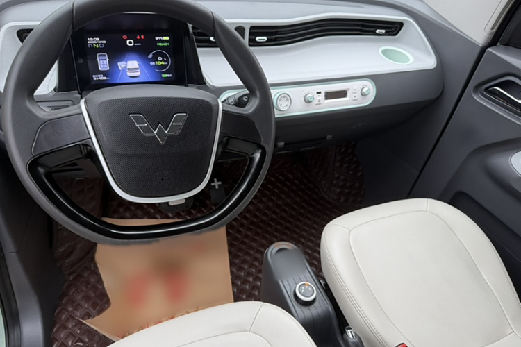 五菱汽车 宏光MINIEV 2021款 马卡龙夹心款 170km 三元锂局部细节13