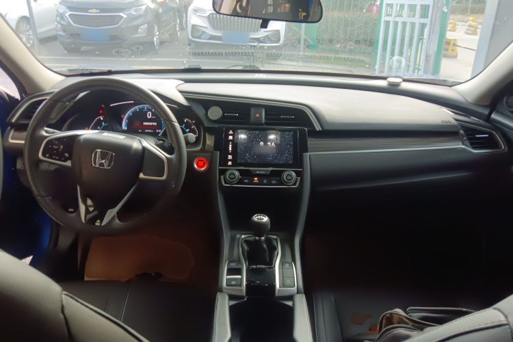 本田 思域 2019款 220TURBO 手动劲控版 国VI中控内饰12