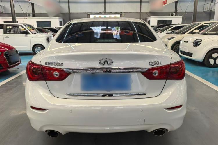 英菲尼迪Q50L 2015款 2.0T 运动版车身外观6004