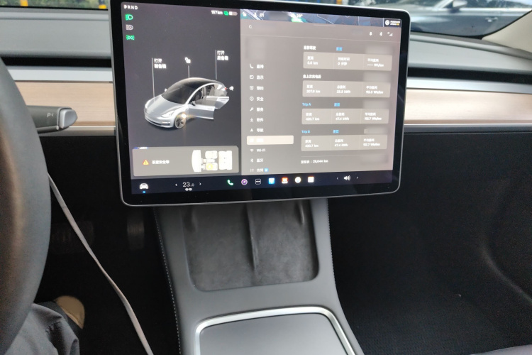 特斯拉 Model 3 2021款 标准续航后驱升级版局部细节16