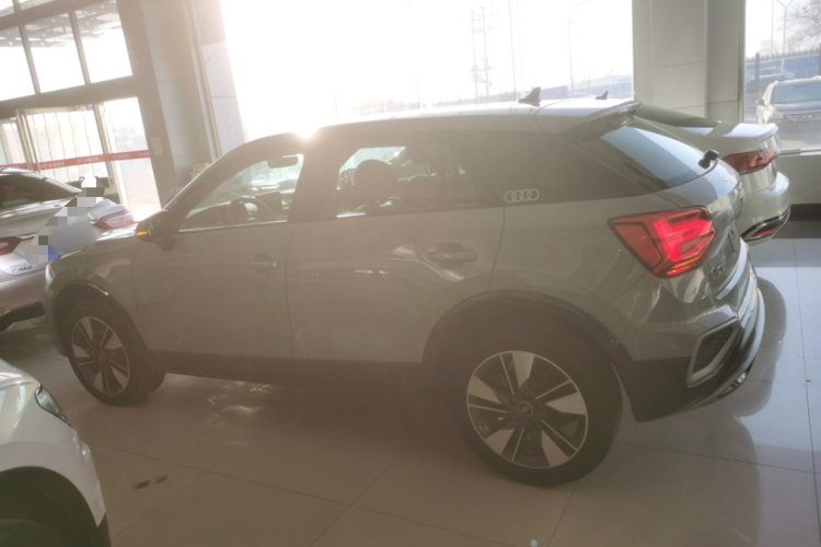 奥迪Q2L 2024款 35TFSI 时尚致雅型车身外观6003
