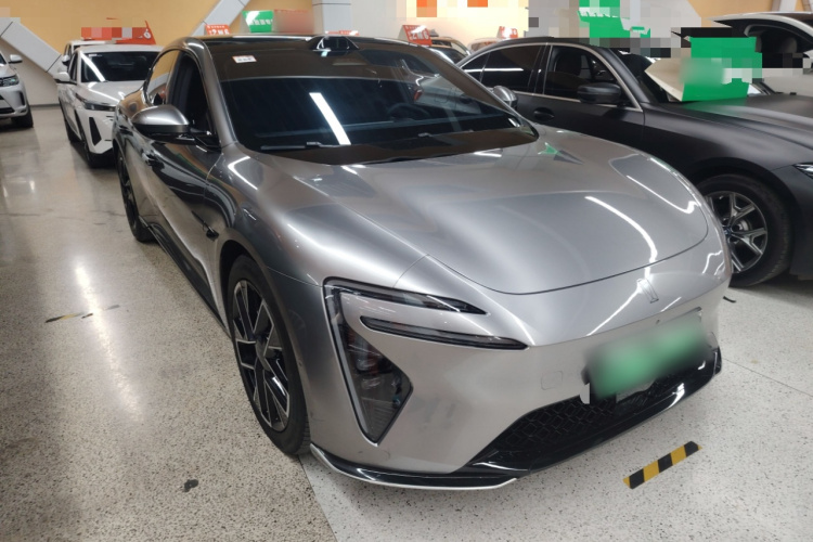 阿维塔06 2025款 Max增程版车身外观3