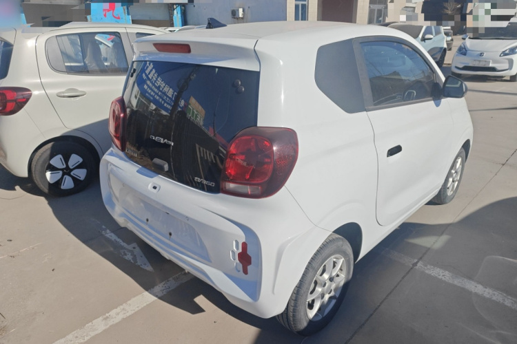 荣威 科莱威CLEVER 2022款 311km元气啵啵版车身外观7