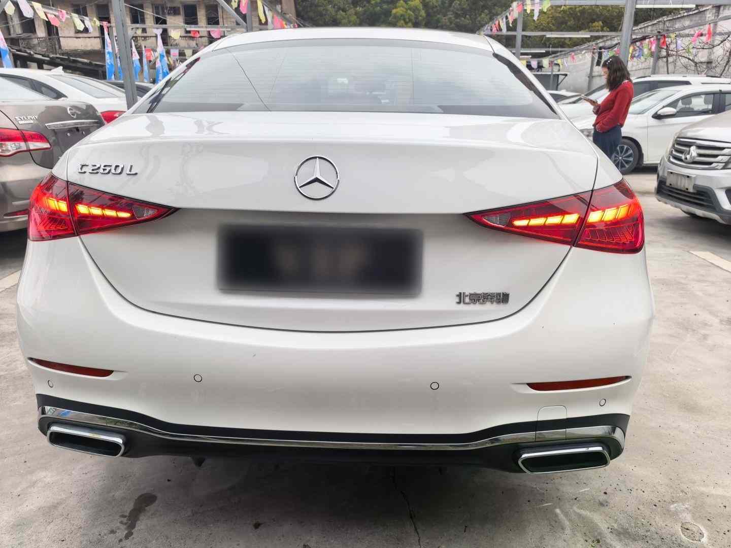 奔驰C级 2025款 改款 C 260 L 运动版(3)