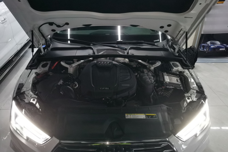 奥迪A4L 2019款 40 TFSI 进取型 国VI局部细节24