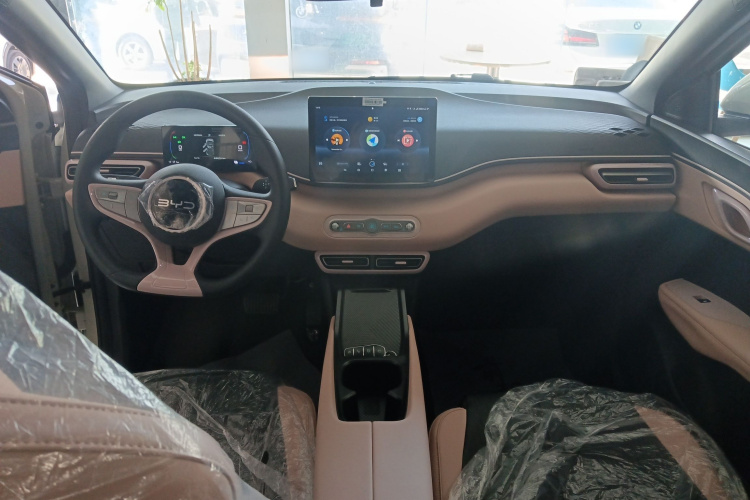 比亚迪 海鸥 2025款 305km 活力版中控内饰12