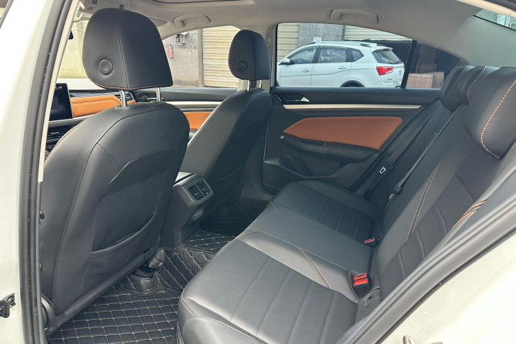 大众 宝来 2023款 200TSI DSG悦行版中控内饰7003