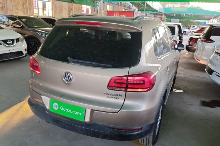 大众 途观 2016款 300TSI 自动两驱风尚版车身外观7