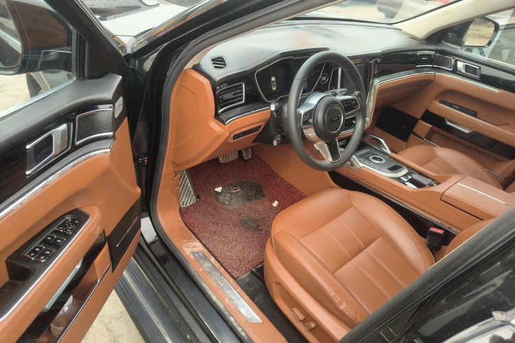 众泰T700 2017款 1.8T 双离合尊贵型中控内饰20