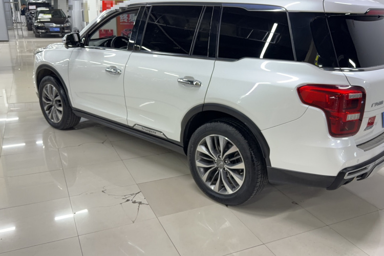 广汽传祺 传祺GS8 2017款 320T 四驱豪华智联版（七座）车身外观6008