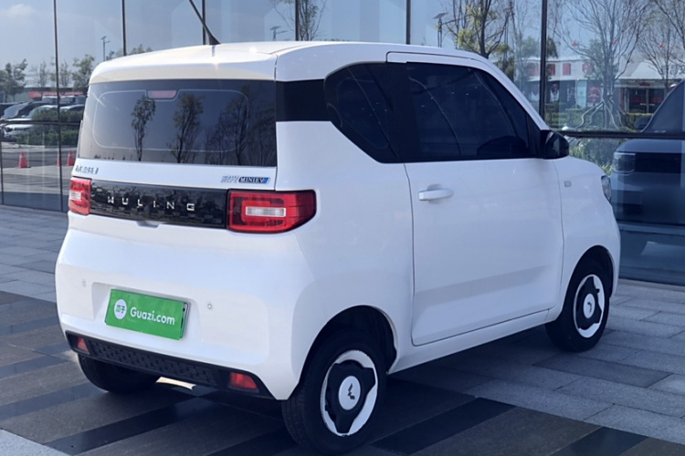 五菱汽车 宏光MINIEV 2022款 轻松款 磷酸铁锂车身外观6006