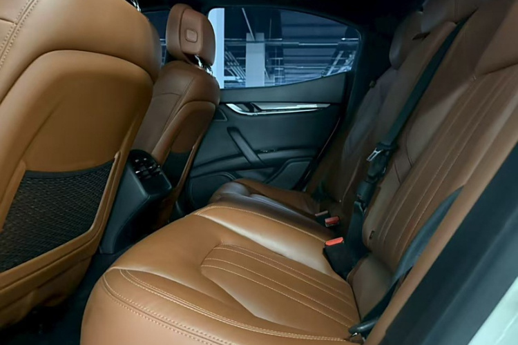 玛莎拉蒂 Ghibli 2014款 3.0T 标准版车身外观6011