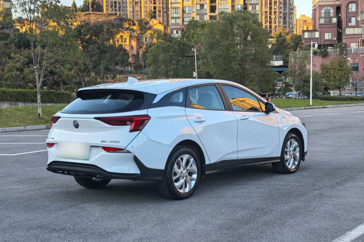 别克 微蓝6 2023款 430km 出行版车身外观6004