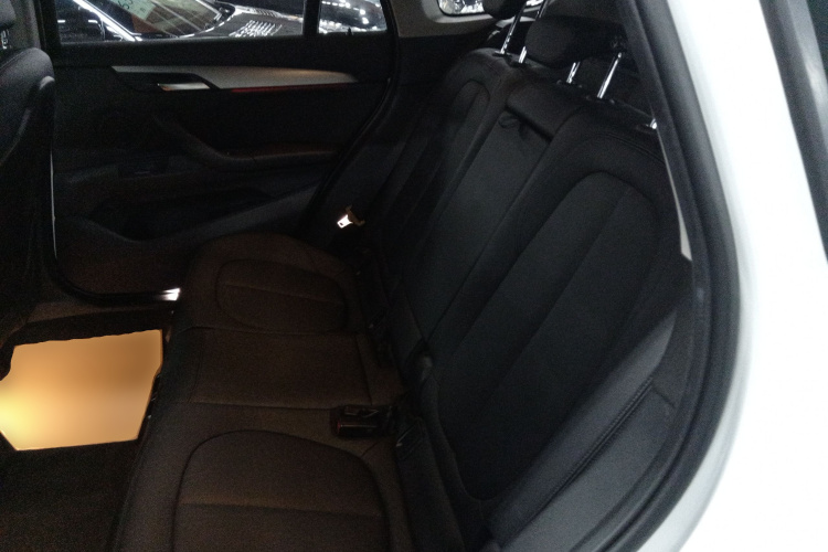 宝马X1 2018款 sDrive20Li 领先型中控内饰7004