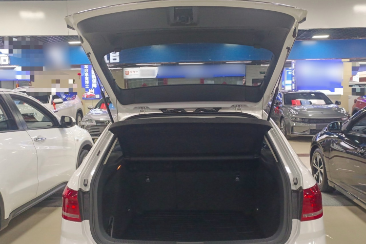 大众 朗行 2017款 230TSI DSG舒适版机舱底盘23