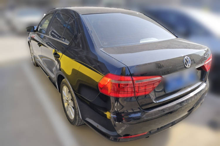 大众 朗逸 2013款 改款经典 1.6L 自动舒适版车身外观5