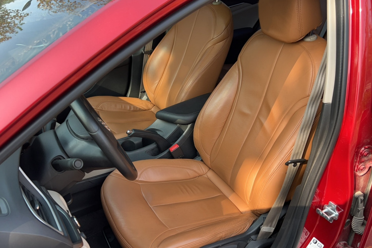 别克 英朗 2016款 15N 自动精英型局部细节19