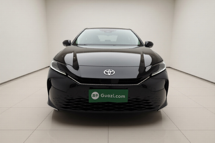 丰田 凯美瑞 2024款 双擎 2.0HGVP 豪华版车身外观2