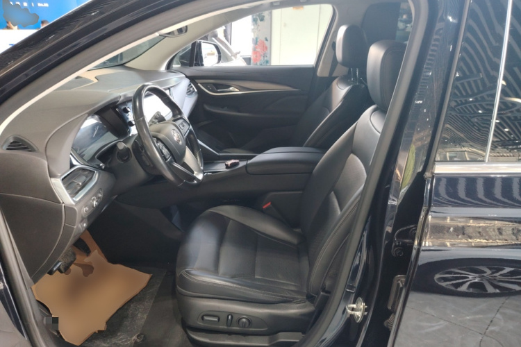 别克 昂科旗 2022款 652T 两驱尊贵型 7座中控内饰19