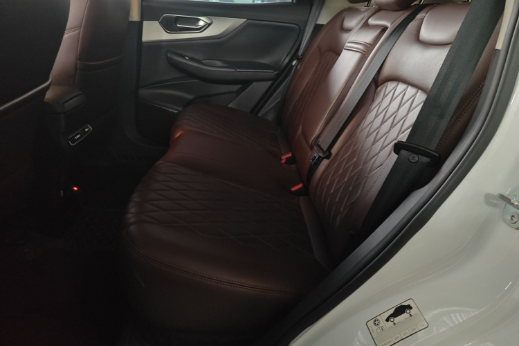 北京汽车 北京X7 2020款 1.5TD DCT致风版中控内饰21