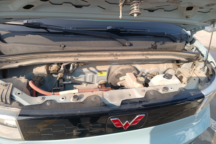 五菱汽车 宏光MINIEV 2021款 马卡龙时尚款 磷酸铁锂机舱底盘24