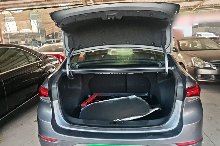 别克 英朗 2018款 18T 自动精英型局部细节23