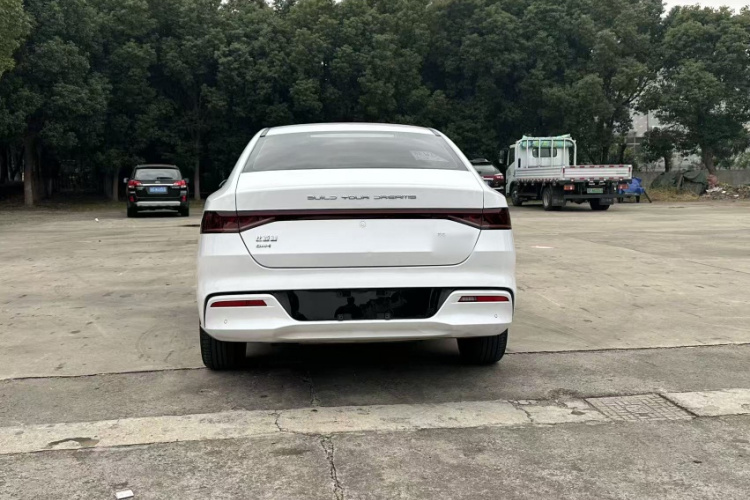 比亚迪 秦PLUS 2021款 DM-i 120KM 旗舰型车身外观6003