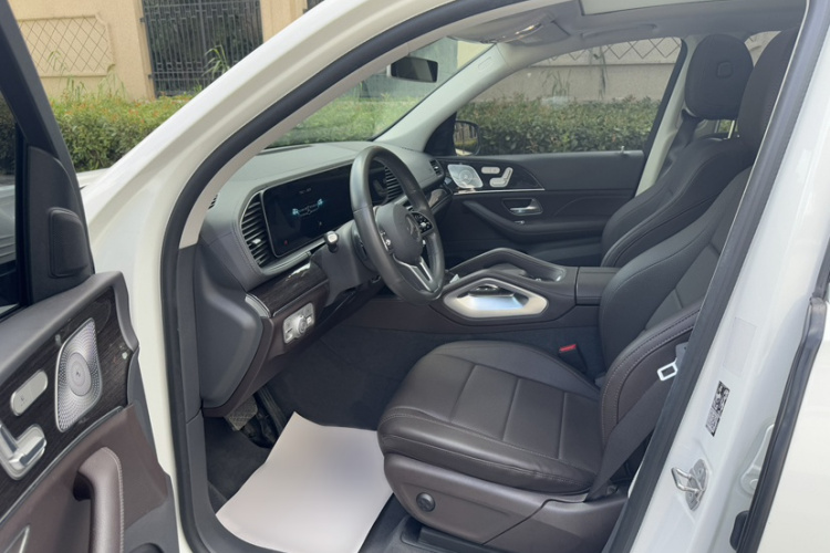 奔驰GLE 2020款 改款 GLE 350 4MATIC 时尚型中控内饰7002