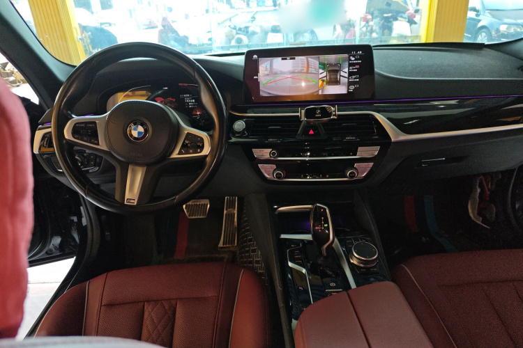 宝马5系 2022款 改款 525Li M运动套装中控内饰7002