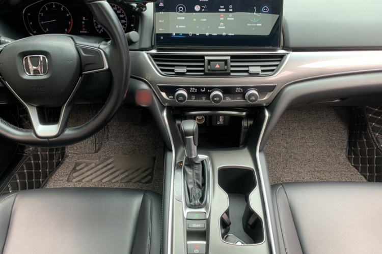 本田 雅阁 2022款 260TURBO 豪华版中控内饰7008