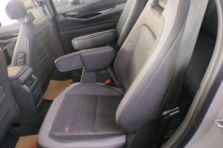 福特 2023款 锐界L 2.0T EcoBoost 四驱七座至尊型中控内饰21