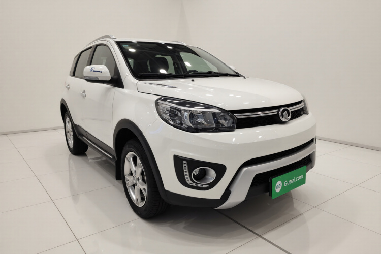 长城M4 2014款 1.5L 手动豪华型车身外观3