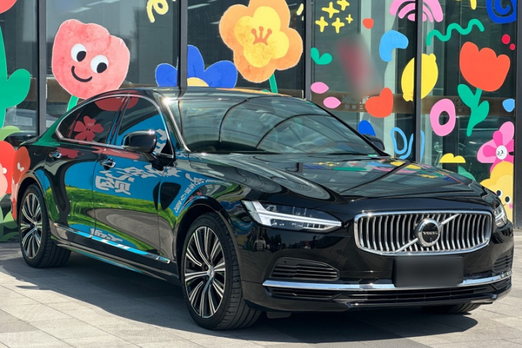 沃尔沃S90新能源 2022款 T8 E驱混动 智雅豪华版车身外观6002