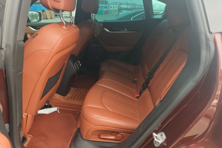 玛莎拉蒂 Levante 2019款 3.0T 标准版 国V中控内饰21