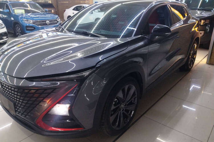 长安UNI-T 2020款 1.5T 旗舰型车身外观6003