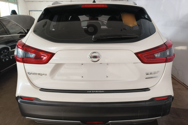 日产 逍客 2019款 2.0L CVT智享版车身外观6