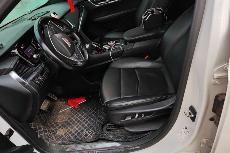 凯迪拉克XT5 2020款 28T 四驱技术型中控内饰19