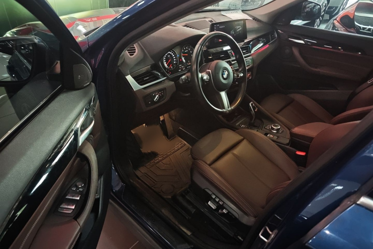 宝马X1 2021款 sDrive25Li 领先型中控内饰7003